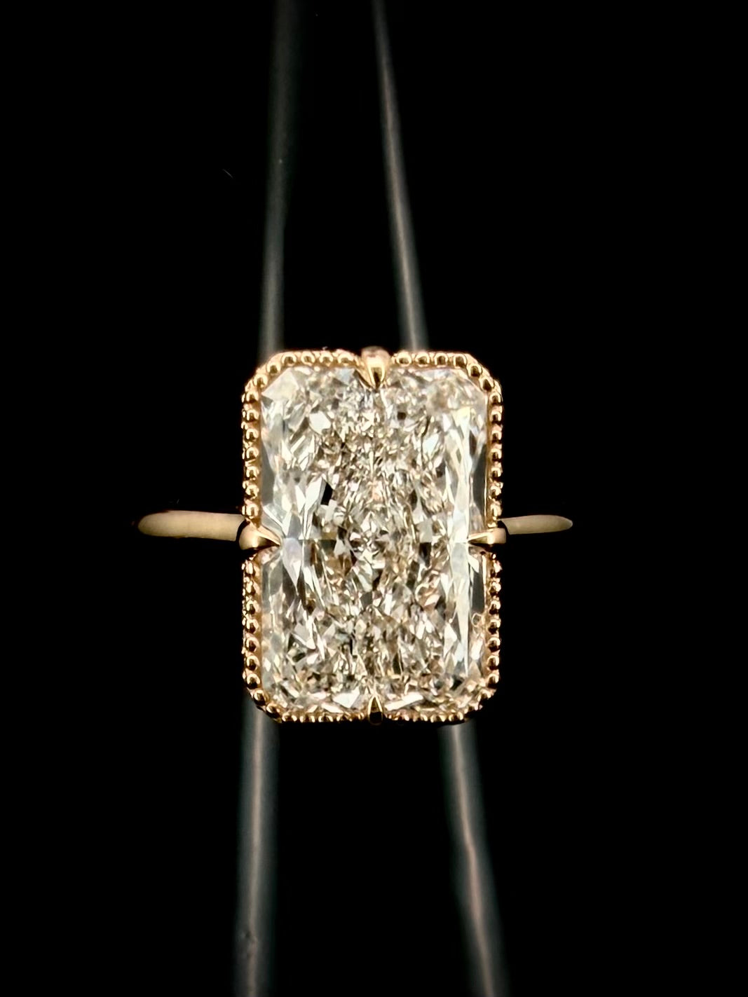 5ctw Radiant Cut Igi Certified Labgrown Diamond Engagement Ring