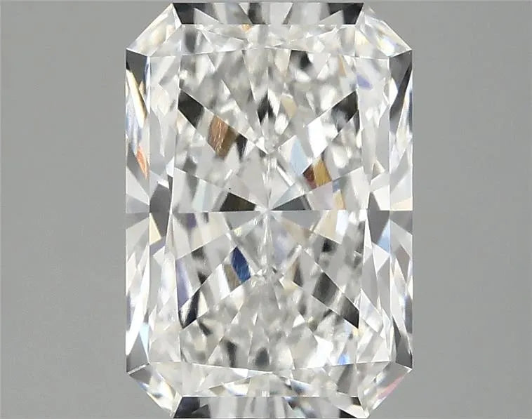 2.88ct Radiant Lab Grown Diamond (Colour F, Clarity VS1, IGI Certified)