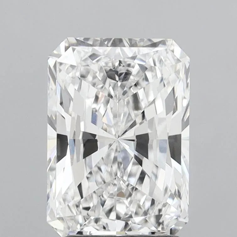 2.96ct Radiant Lab Grown Diamond (Colour E, Clarity VVS2, IGI Certified)