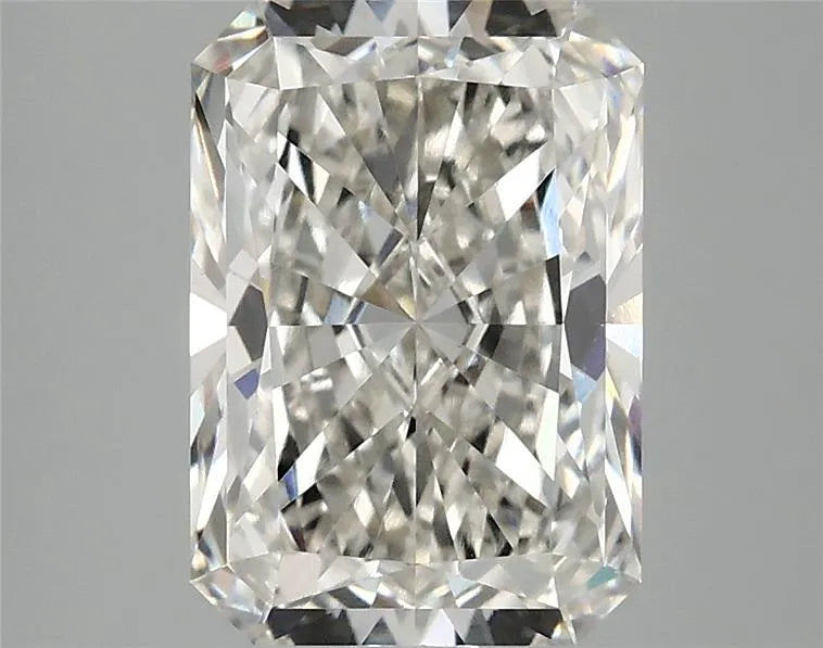 3.10ct Radiant Lab Grown Diamond (Colour H, Clarity VS1, IGI Certified)