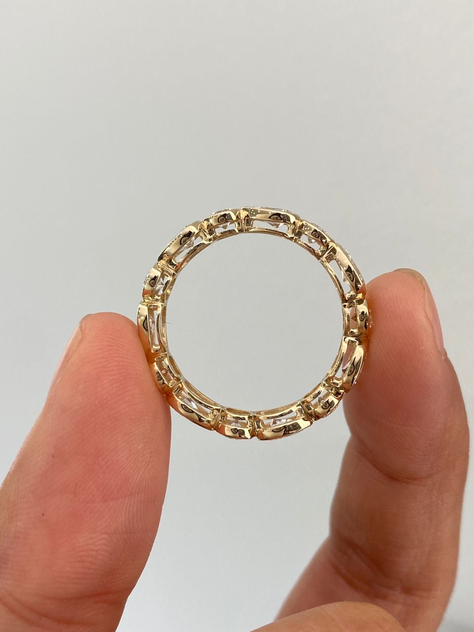 The Pear & Round Hope Duo