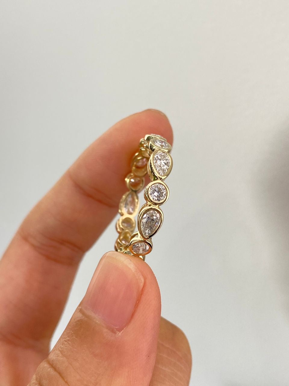 The Pear & Round Hope Duo