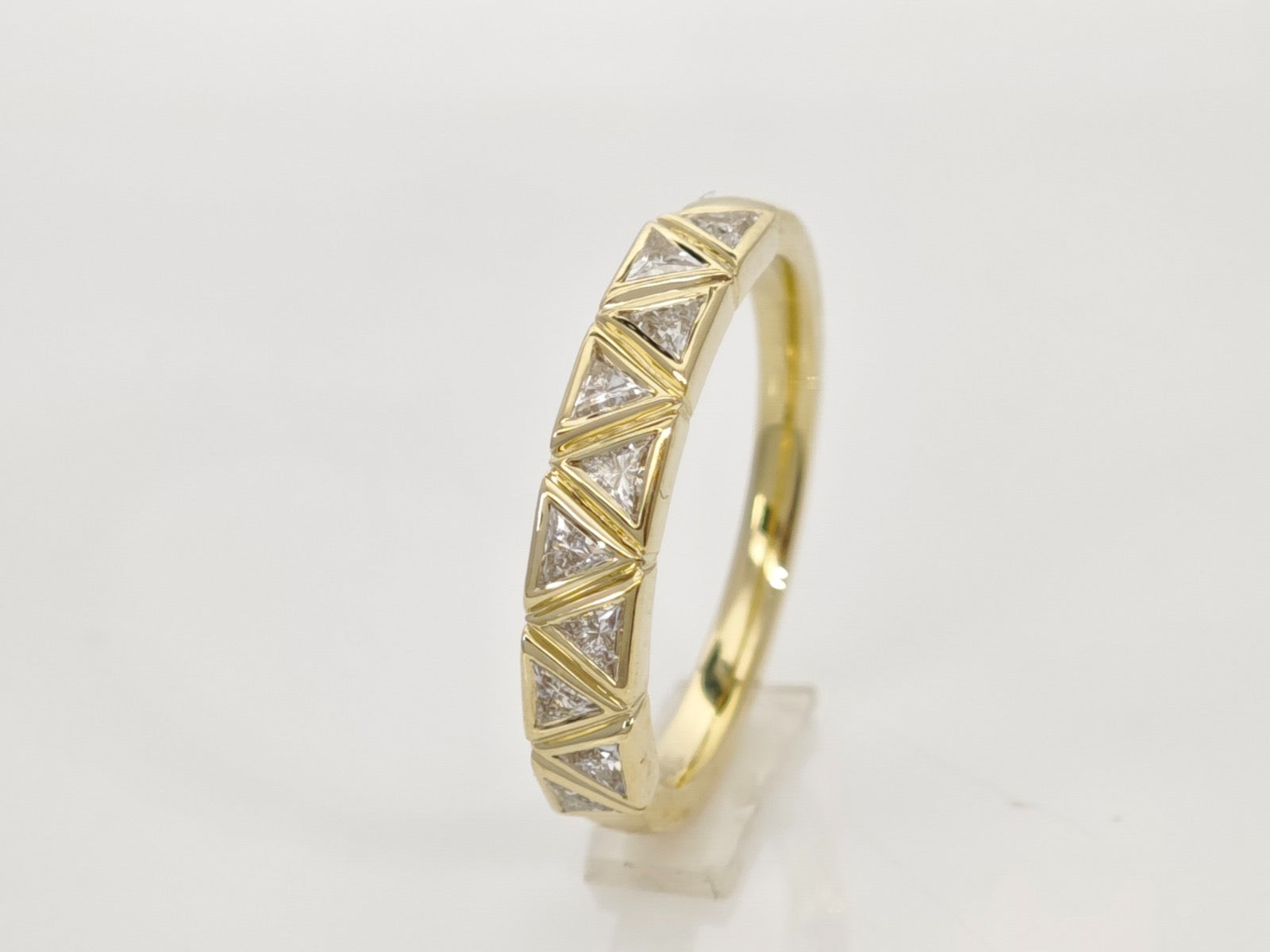 Trillion Bezel Band
