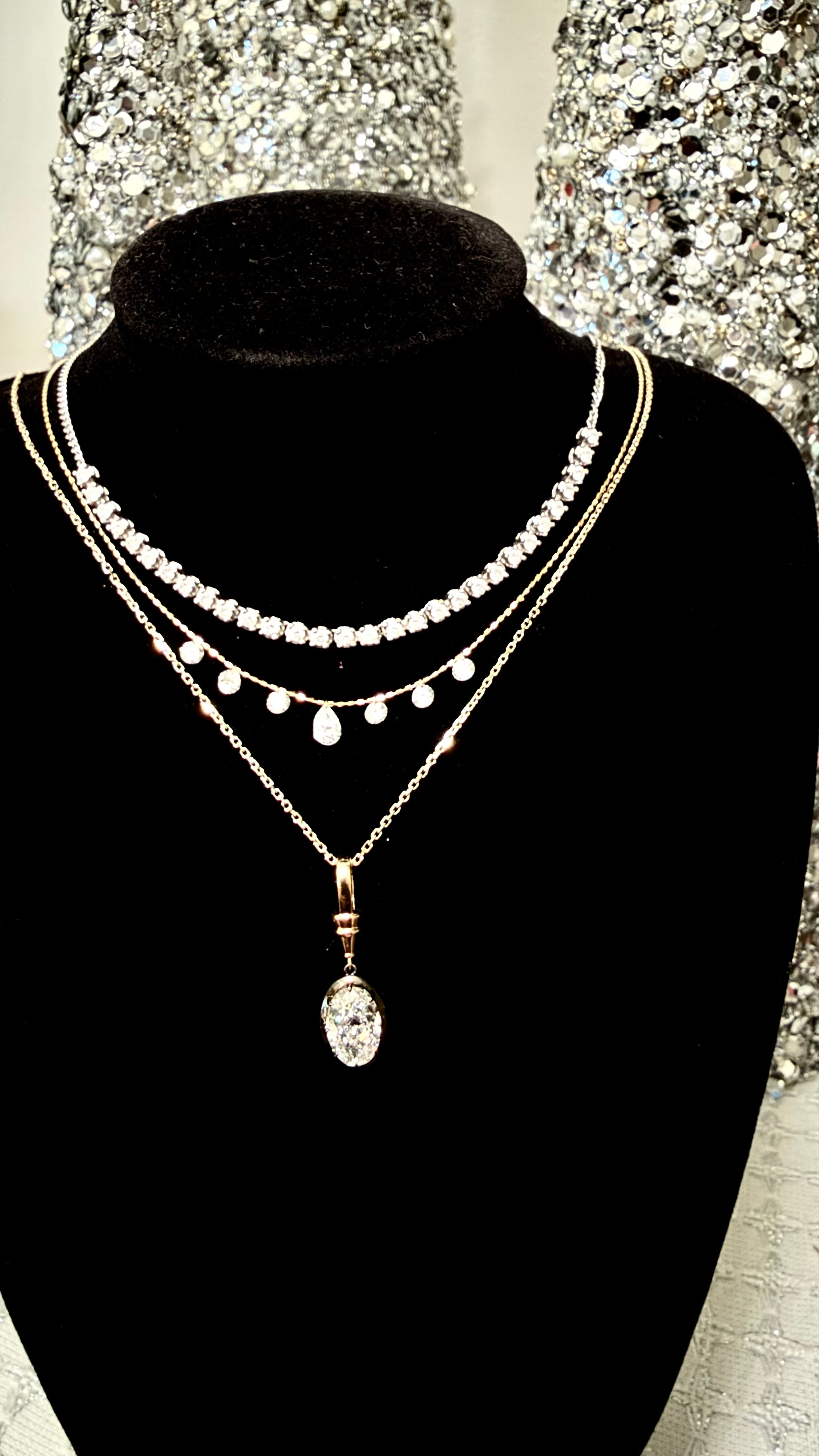 The Hope Oval Pendant