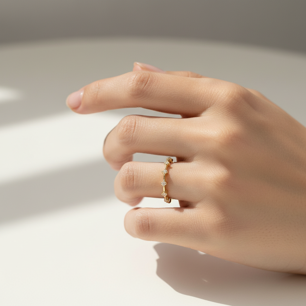 Mini Diamond Dot Band