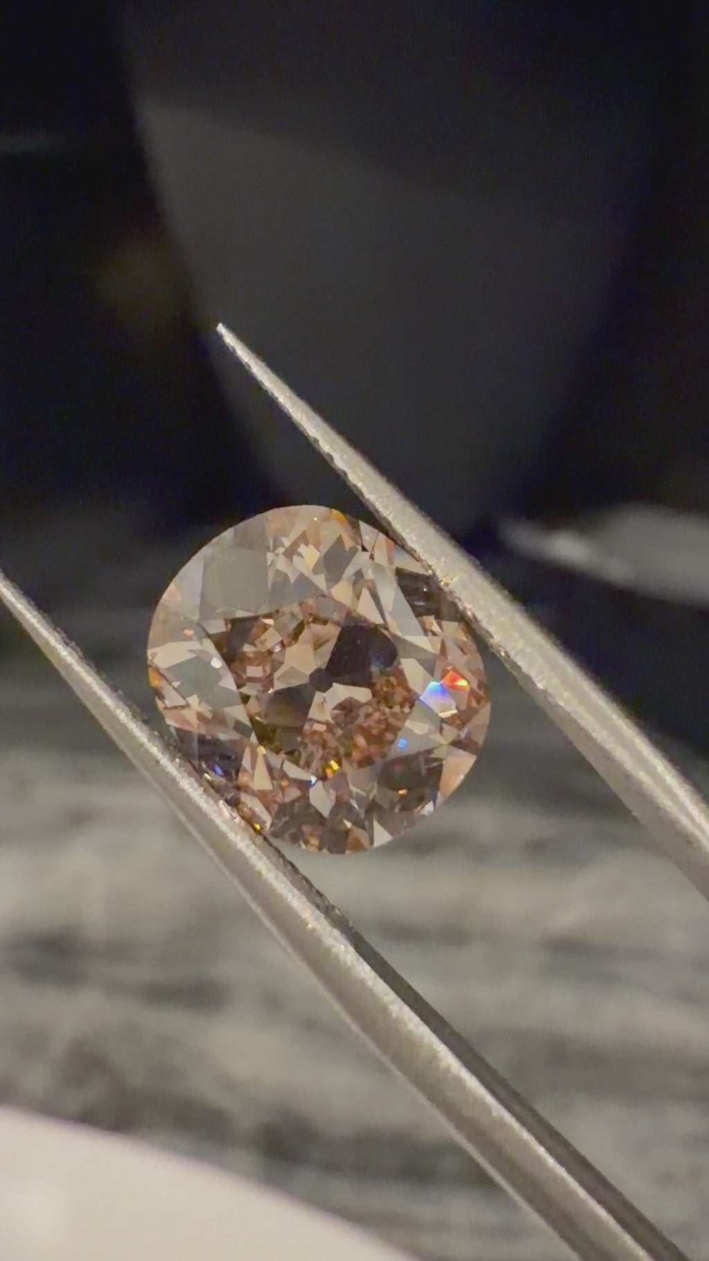 4.5 ctw Fancy Light Brown Antique Cushion || IGI Certified Labgrown Diamond
