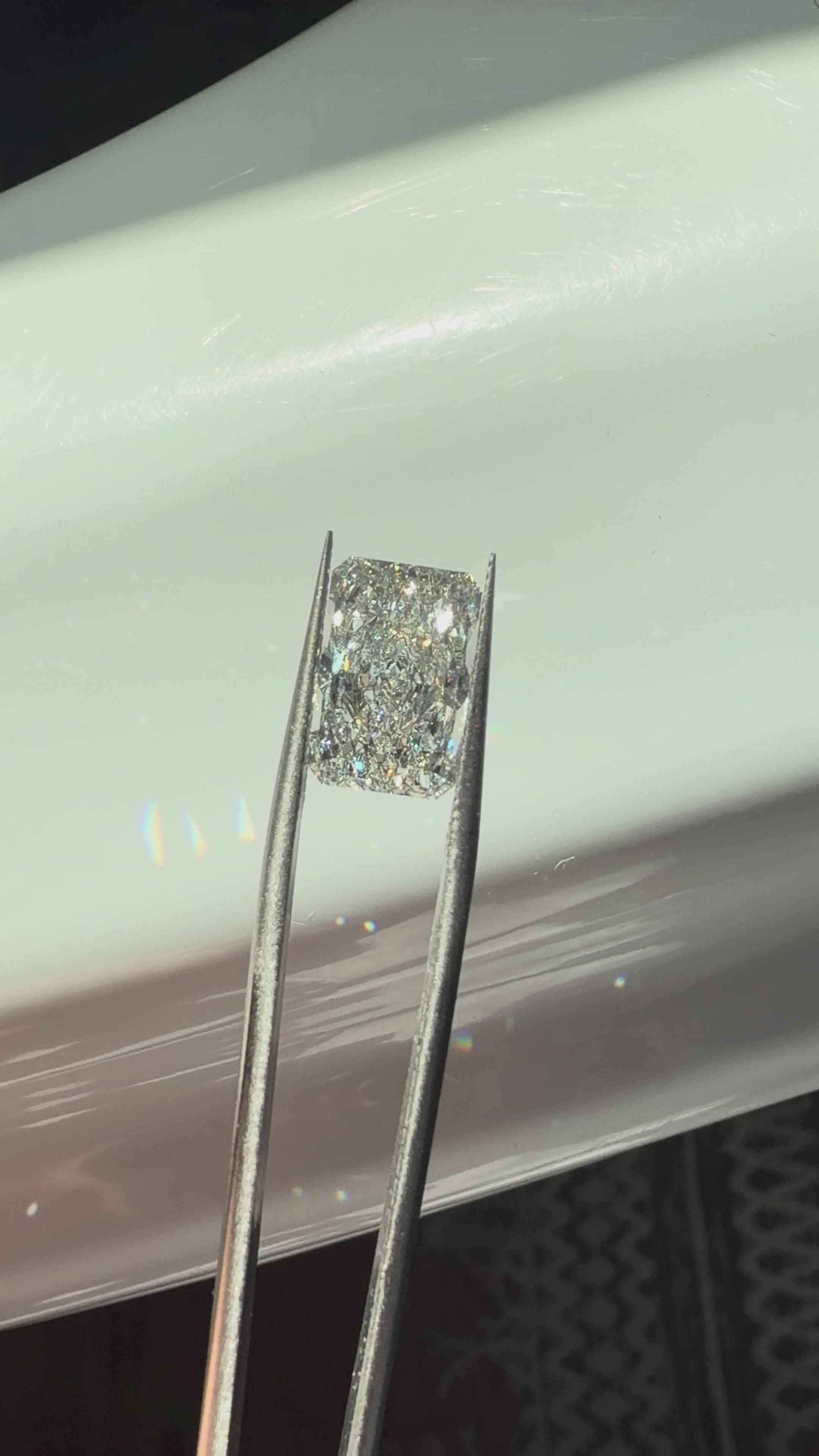 5.13 Carat F/VVS2 Radiant Cut Lab Grown Diamond – IGI Certified – Ready to Ship