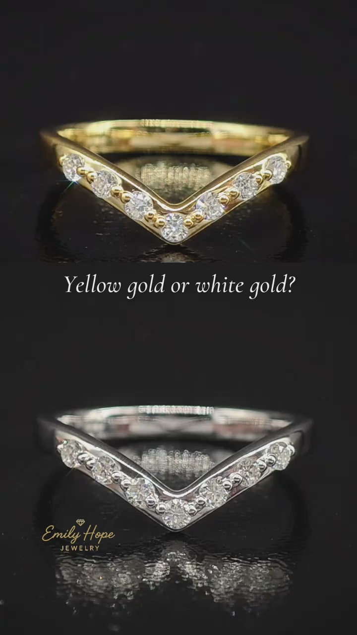 Chevron Diamond Band